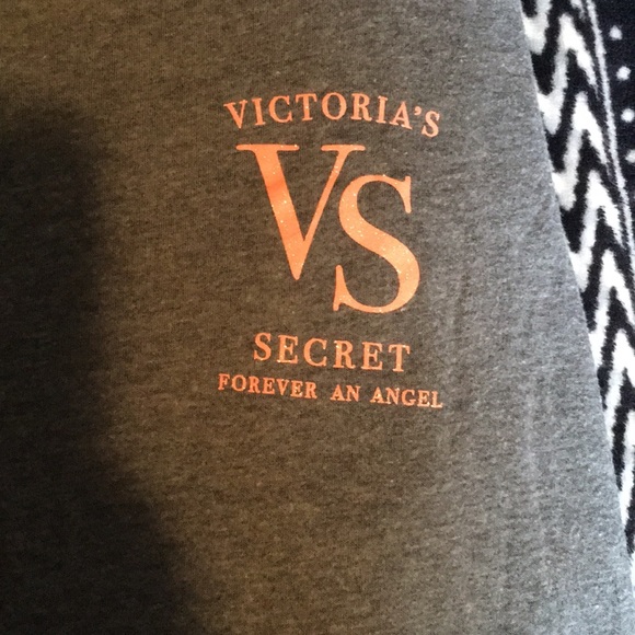 Victoria secret night gown - Picture 3 of 4